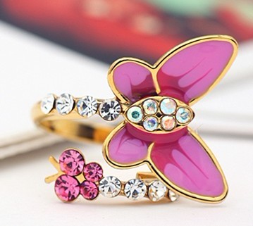 Butterfly ring